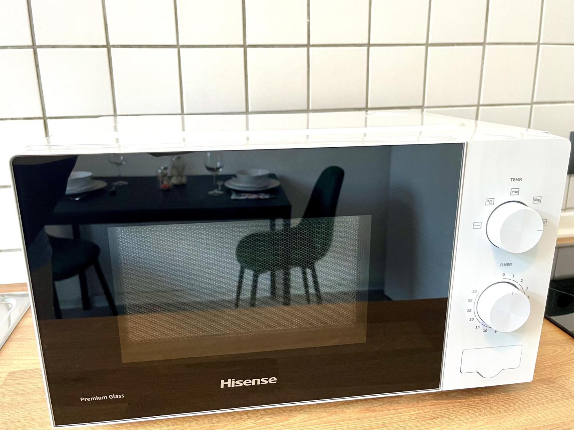 שוורין Endless: Studio Mit Netflix + Workstation Im Zentrum מראה חיצוני תמונה